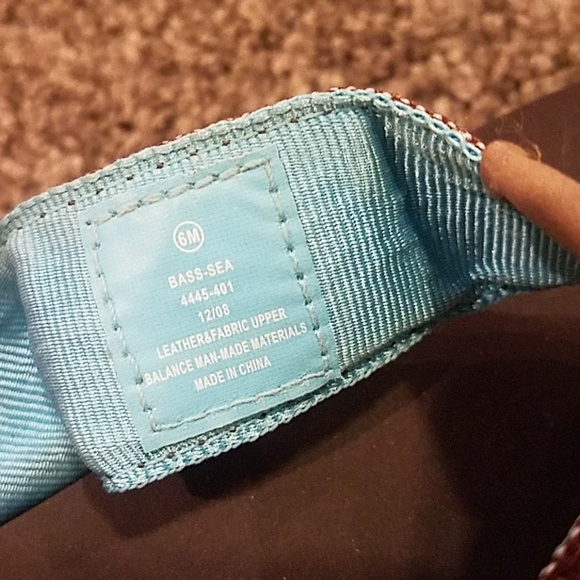 Size 6 Bass flipfops - Picture 6 of 6